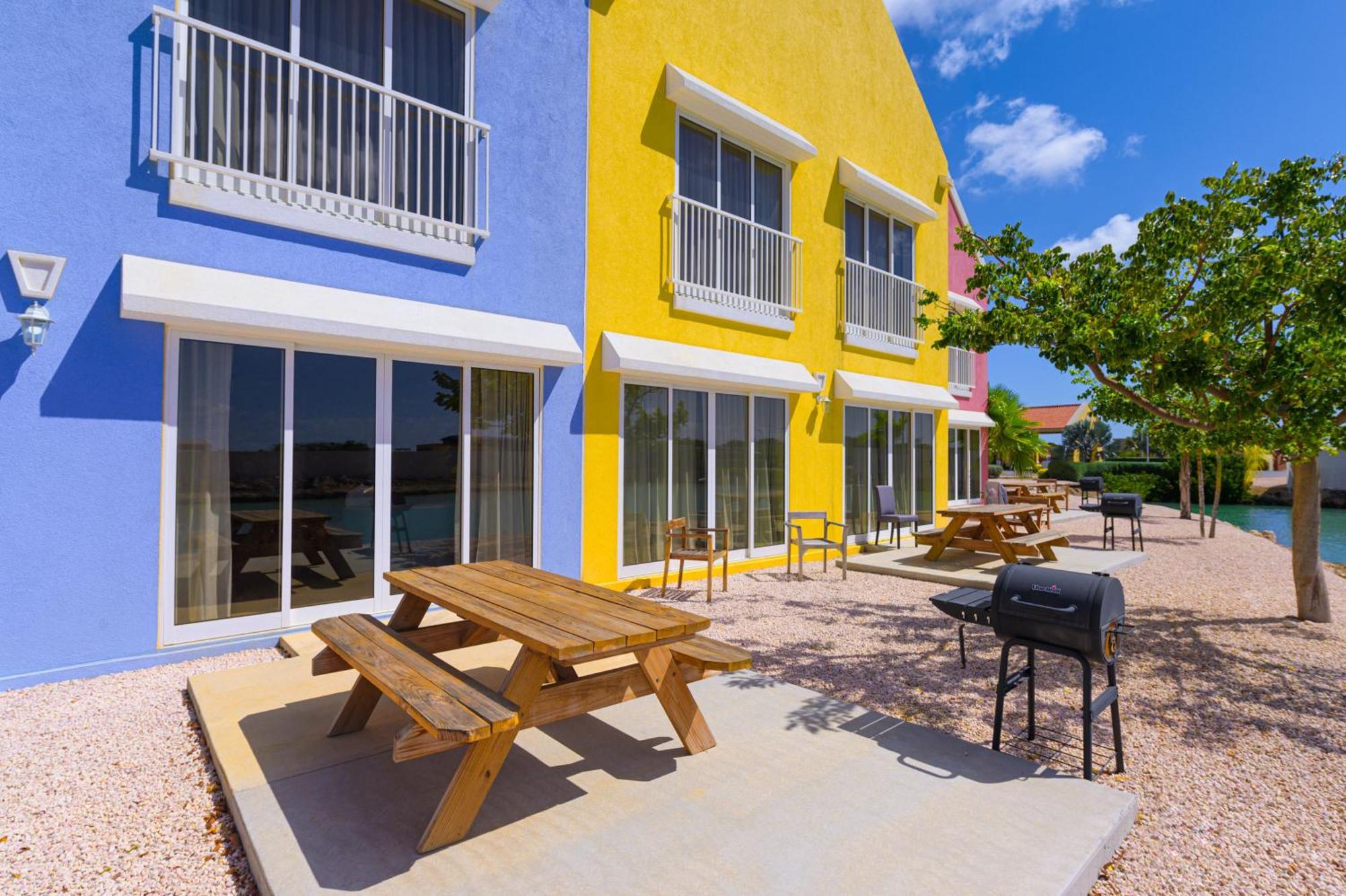 Courtyard By Marriott Bonaire Dive Resort Playa Exterior foto